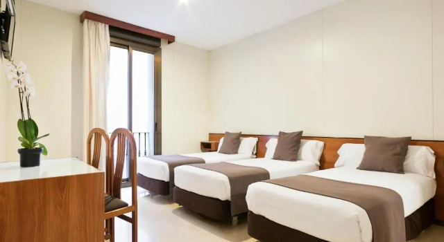 Двухместный номер Standard Hotel Condal