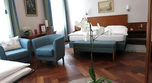 Трёхместный номер Standard Hotel Hecht