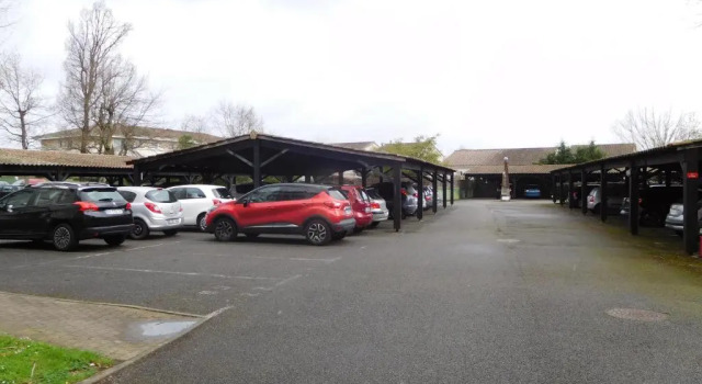 Апартаменты "CHEZ AURELIE" T2 COSY 54m2 1ch parking balcon PESSAC