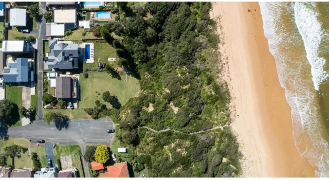 THE CASTLE Culburra 4pm Check Out On Sundays