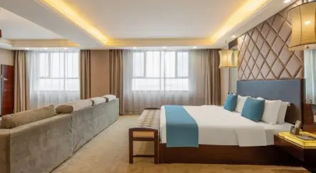 Люкс Deluxe Aksu Pudong Holiday Hotel