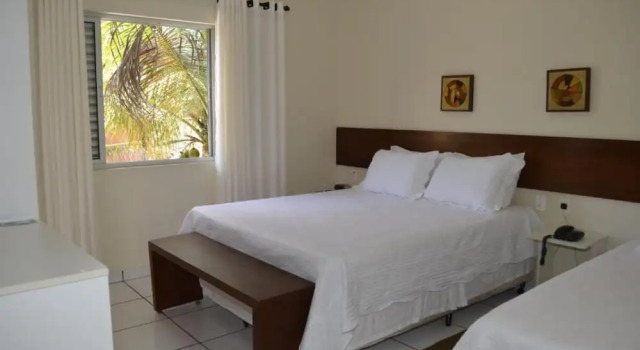 Четырёхместный номер Standard Balneário do Lago Hotel