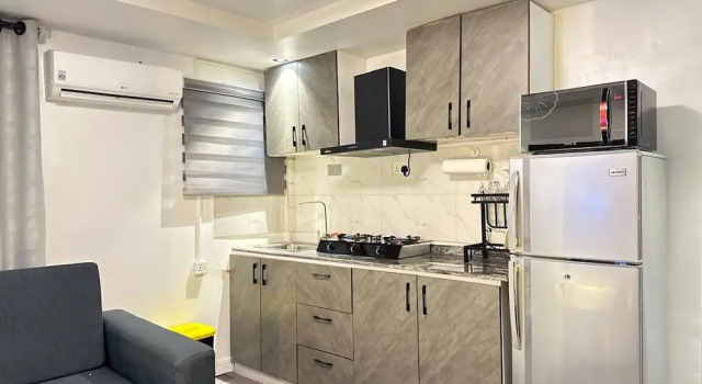 Luxurious Abuja Apartment With Private Entrance & Central AC, Prenota Appartamento Hotel a Bwari con parcheggio, Parcheggio