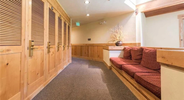 1310 Trappeur's Lodge, Trappeur's Crossing Apartment 3