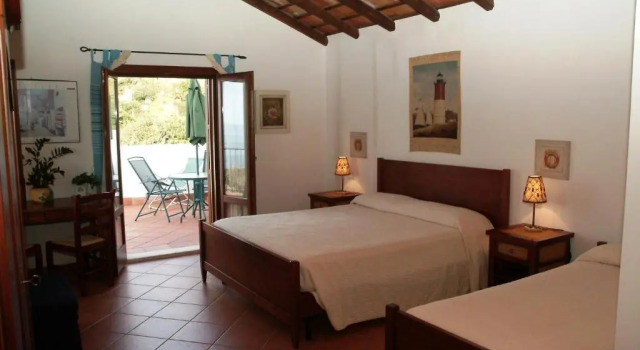 Полулюкс Punto de Vista B&B Makari