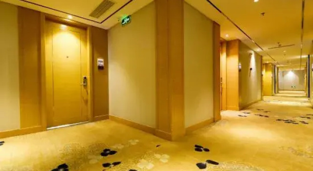 Lijing Hotel, Prenota Hotel Hotel a Ningbo con parcheggio, Parcheggio