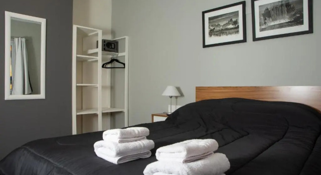 Двухместный номер Deluxe Titán Hostel