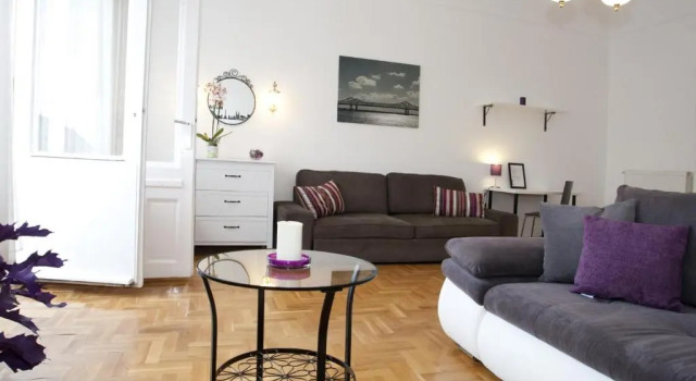 Alice Apartment, Забронировать Апартаменты/квартира 05. Внутренний город - Город Леопольда 
