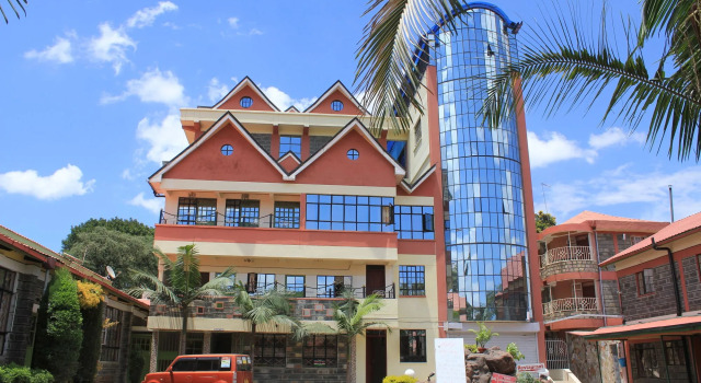 Nuru Palace Hotel
