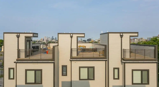 Ech3-4 Two Massive Homes Downtown Views & Tons of Outdoor Space! Sleeps 24!, Забронировать Апартаменты/квартира Нэшвилл Теннесси, рядом с Медицинский колледж Мегарри