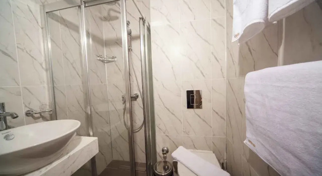 Istanbul Old City Beyazid Belmond Hotel, Забронировать Отель Фатих Стамбул, рядом с Библиотека Стамбульского университета