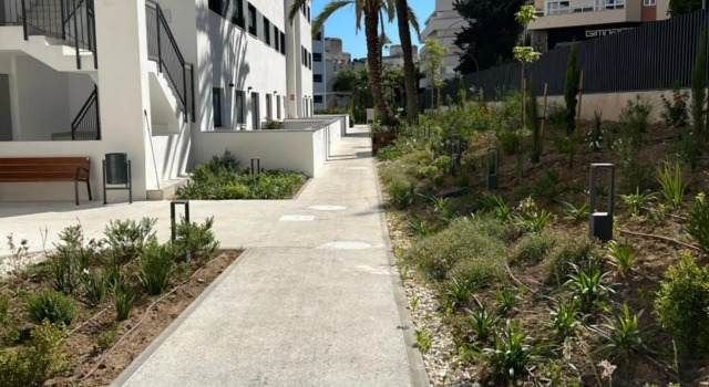 New build modern ap 4 min walk to the beach and Marbella old town, Забронировать Отель Старый город Марбельи Марбелья, рядом с Городской театр Марбельи