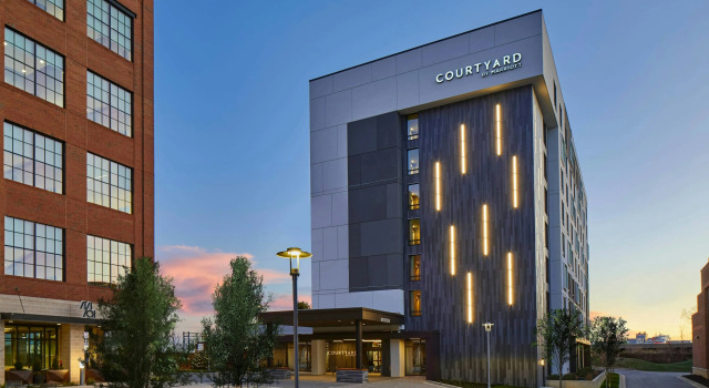 Courtyard by Marriott Baltimore Downtown/McHenry Row