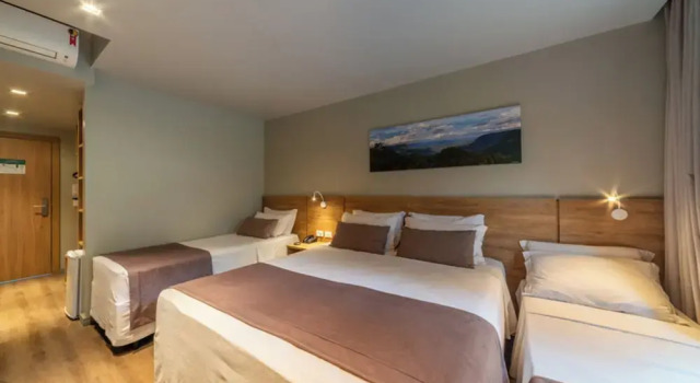 Четырёхместный номер Standard Hotel Laghetto Fratello