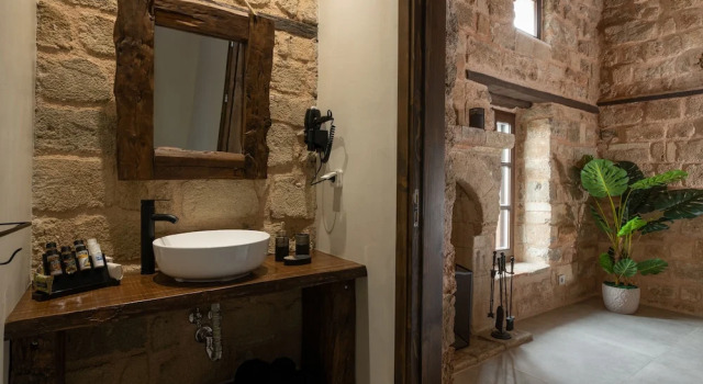 Номер Deluxe Ancient Knights Luxury Suites