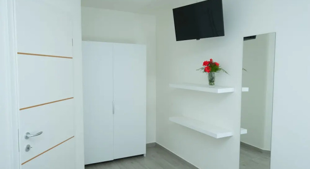 Seaside Luxury Suites, Забронировать Апартаменты/квартира Апартаменты Подстраны, рядом с Частный Пляж «Гостевого Дома Мирамаре», Апартаменты/квартира