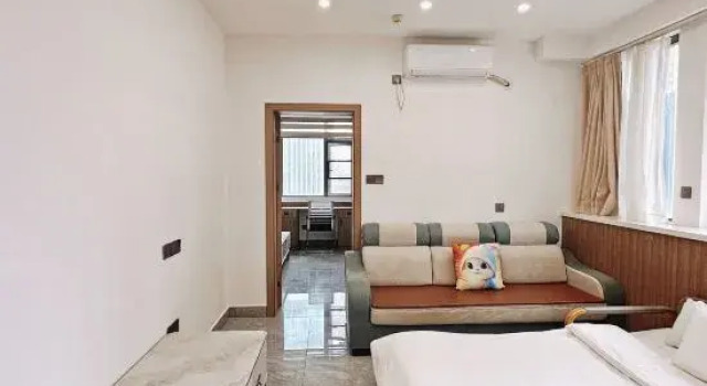 Люкс Meicheng Hotel (Xinyang Daxin Guizhuyuan Branch)
