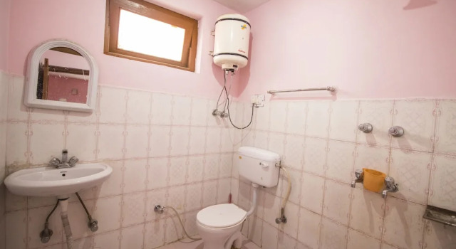 Giriraj Guest House
