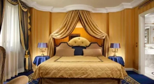 Отель Royal Olympic 