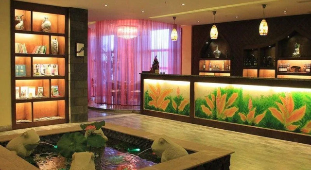 Super 8 by Wyndham Leshan Bai Yang Xi Lu, Prenota Hotel Hotel a Sichuan con parcheggio, Parcheggio
