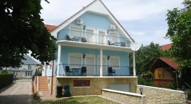 Kék Lagúna Vendégház, Rezervovat Hotel Balatonfüred 