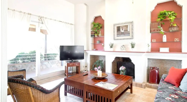 Villa With 4 Bedrooms in Tossa de Mar, With Wonderful sea View, Private Pool, Enclosed Garden, Забронировать Вилла Виллы Тосса-де-Мар, рядом с Часовня Богоматери Сокорро, Вилла