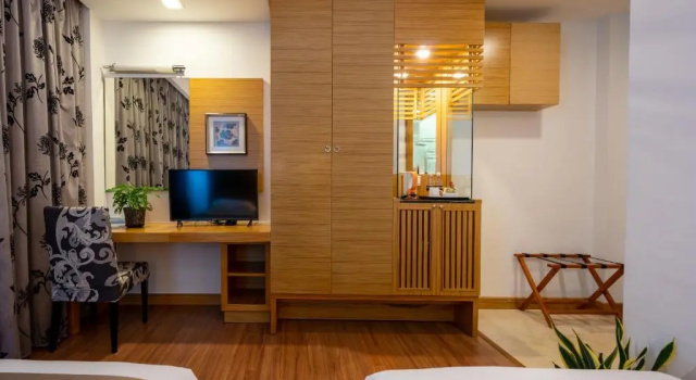 Двухместный номер Superior Crown Garden Hotel