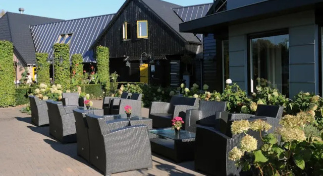 Zwaluwhoeve Hotel De Tippe, Book Hotel Hierden Gelderland