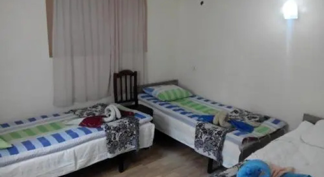 Rest And Go Guesthouse, Забронировать Отель Кахианоури Кутаиси