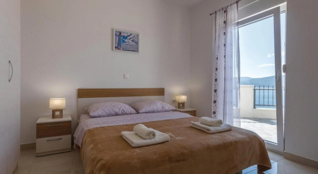 Nice Home in Komarna With Wifi and 1 Bedrooms