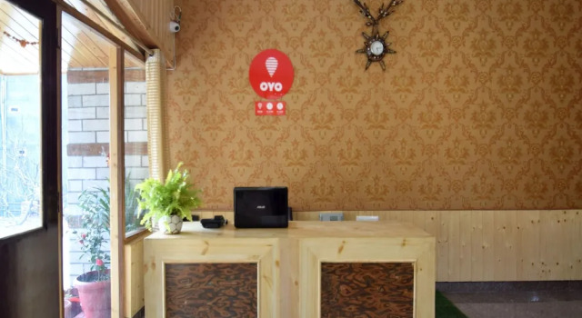 OYO 12275 Crown Hospitality