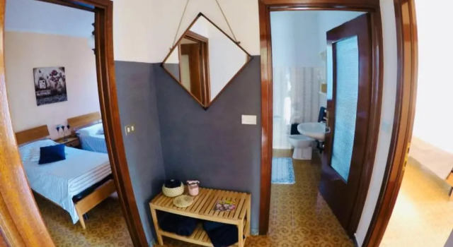 Appartamento Il Girasole Cremia Lago di Como, Book Lejlighed Hoteller i Cremia med parkering, Parkering