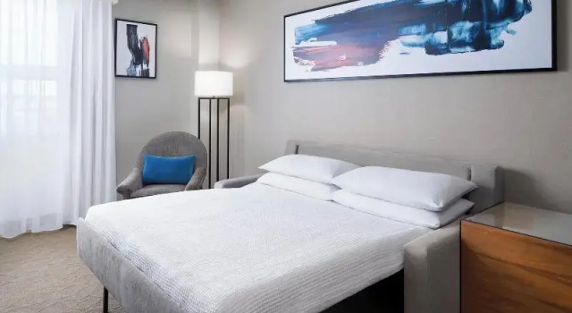 Двухместный люкс Deluxe Delta Hotels by Marriott Green Bay