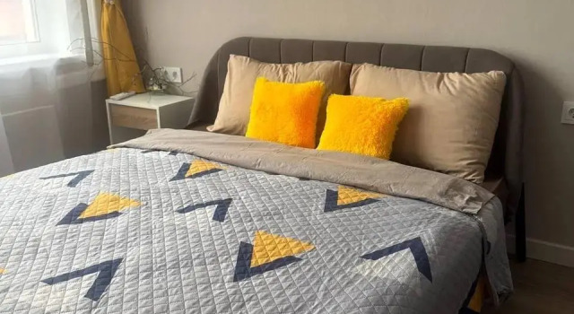 Bright eurodvushka in Kommunarka, Book Apartment Moscow Russia
