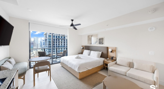 Студия с балконом и с видом на город Luxurious Studio in DTW with City Views