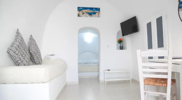 Студия White Side Suites