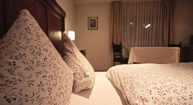 Четырёхместный номер Classic Land-Hotel Zum Schwan, Garni E-Ladestationen, Nähe Phantasialand Nähe Palmenparadies Euskirchen