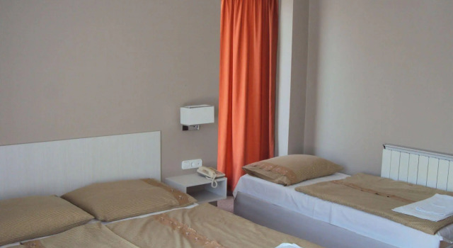 Hotel Diana