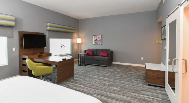 Hampton Inn & Suites Cincinnati Liberty Township, Забронировать Отель Уэст-Честер штат Огайо