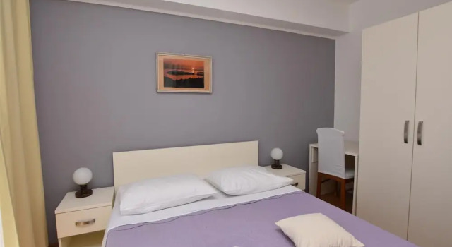 Apartments Zivana, Забронировать Апартаменты/квартира Апартаменты Примоштен, рядом с Общественный Пляж Порат, Апартаменты/квартира