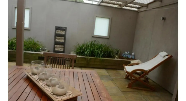 Двухместный люкс с видом на сад Southview Guest House