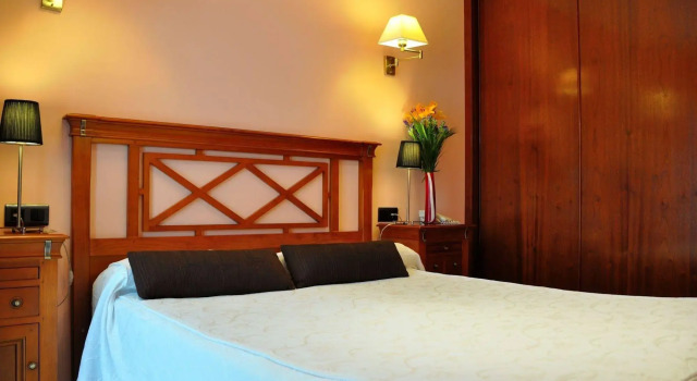 Hotel Puerta del Oriente