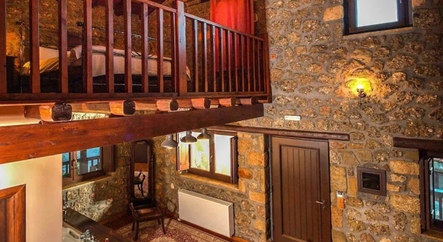 Pera Alonia Guest House, Rezerwuj Pensjonat Xylokastro-Evrostina Corinthia Regional Unit