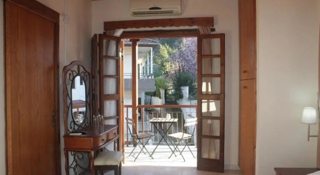 Семейный номер Standard с балконом Maritsa Lodge