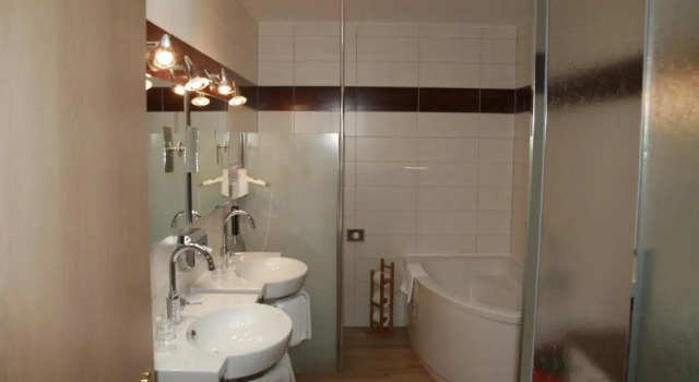 Четырёхместный номер Comfort Hotel Alt-Connewitz