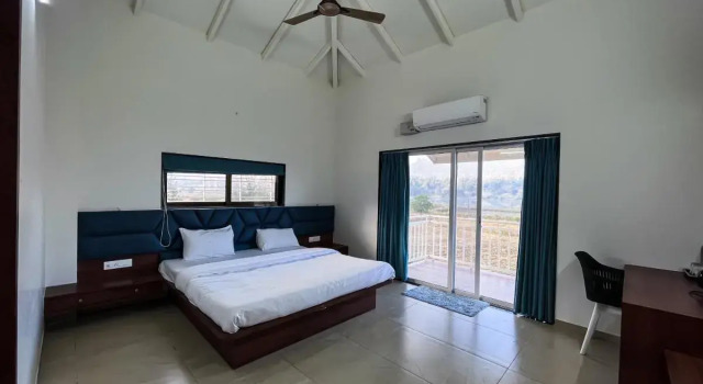 SaffronStays Silver Spring, Boek Hotel Hotels in Trimbak met zwembad, Zwembad
