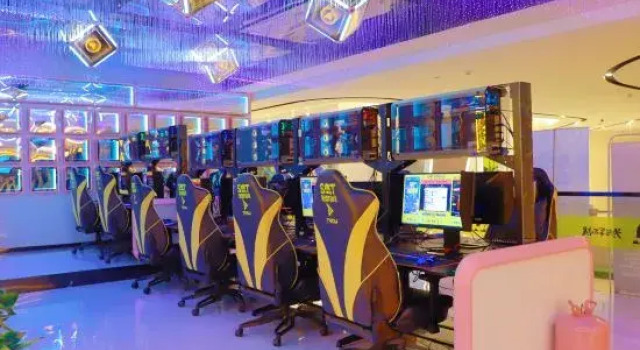 Xutai E-sports mansion (Jiangnan wankeli store), Rezerwuj Hotel Hotele w Nanning z parkingiem, Parking