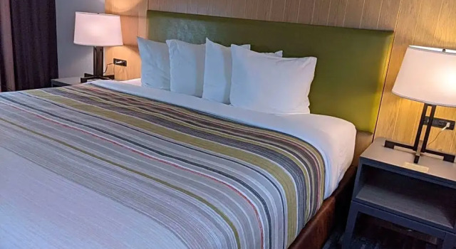 Двухместный люкс Country Inn & Suites by Radisson, Nashville, TN