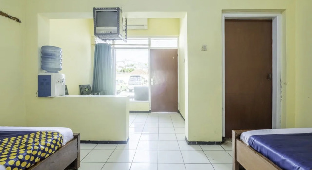 Hotel Priangan by OYO Rooms