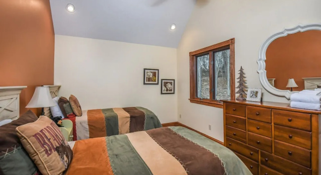 Cherries Jubilee 4 Bedroom House, Buchen Sie Hotel Hotels in Maryland mit Parkplatz, Parkplätze